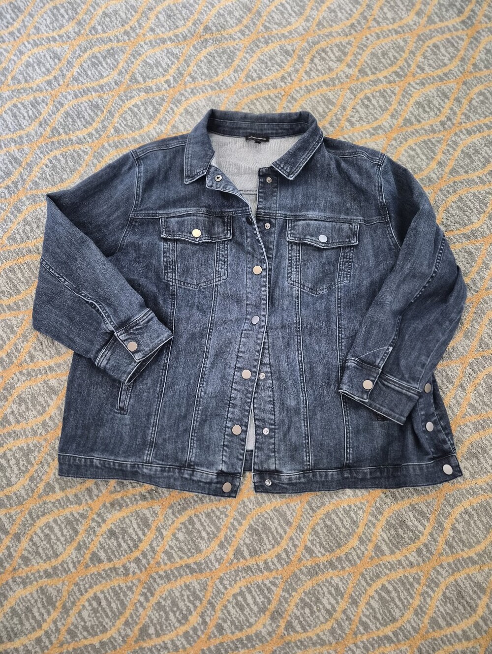 Universal Standard Indigo Denim Jacket with Button Front Large